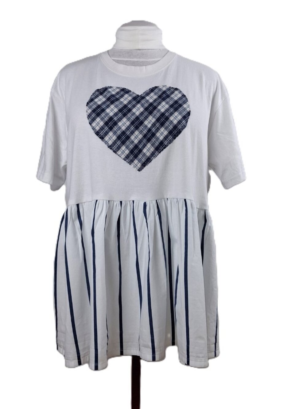 Upcycled Peplum T-Shirt Top Fits XL 1X 2X Reworked Plaid Heart Applique BluWhite - Picture 8 of 14